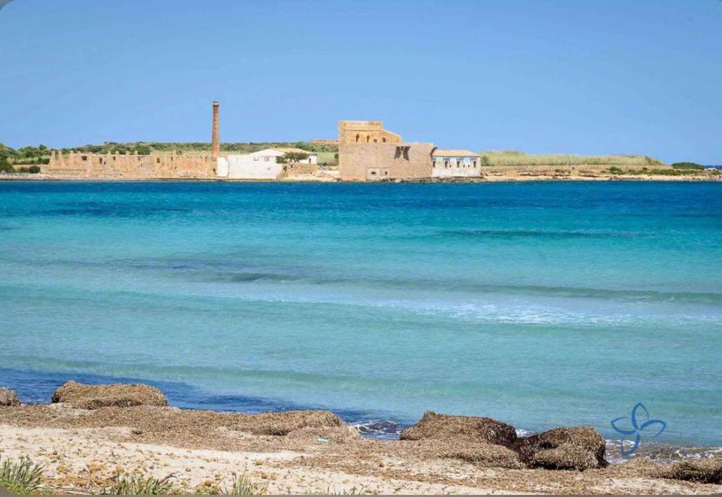 La Casa Di Tina Villa Canicattini Bagni Luaran gambar