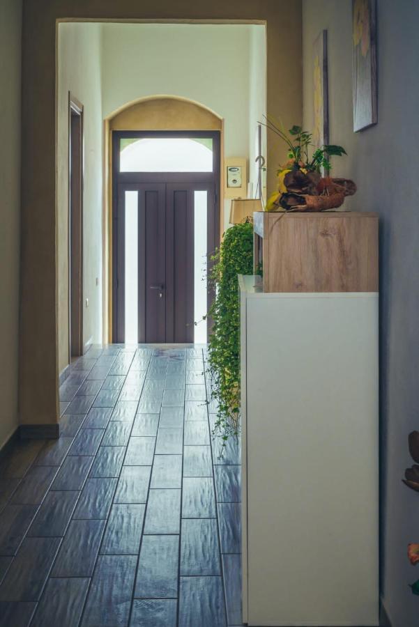 La Casa Di Tina Villa Canicattini Bagni Luaran gambar